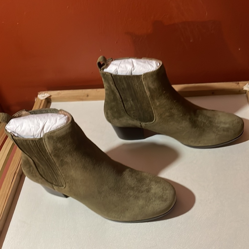 NWT Women's ankle boots - Picture 3 of 5